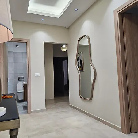 Elegant Vip - Town Apartment *